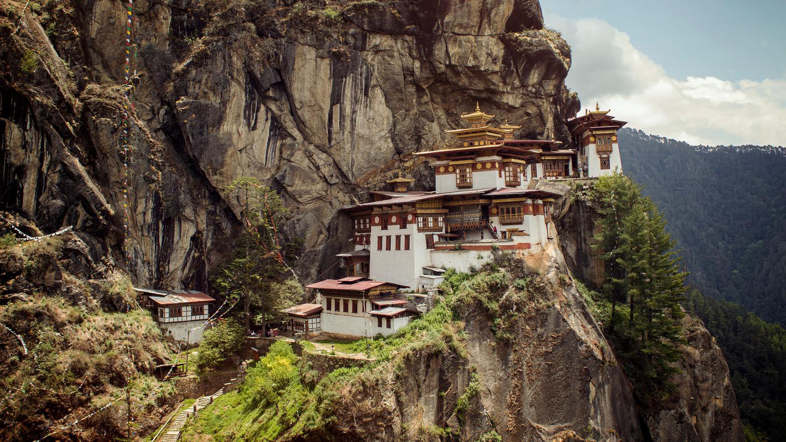 Bhutan Travel Package - Enlighten Trip