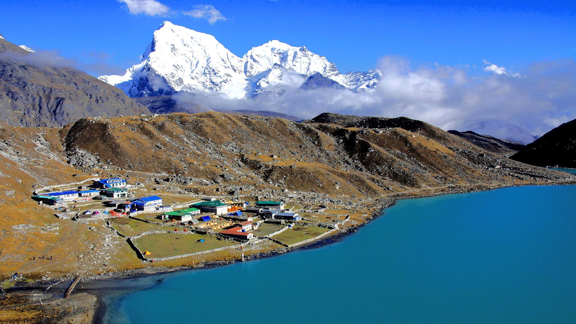 Everest Gokyo Valley Trek